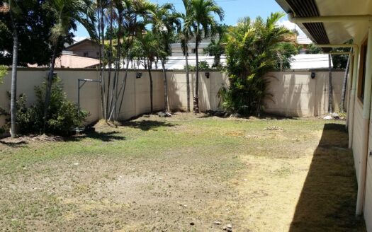 rent of a village Parañaque BF HOME