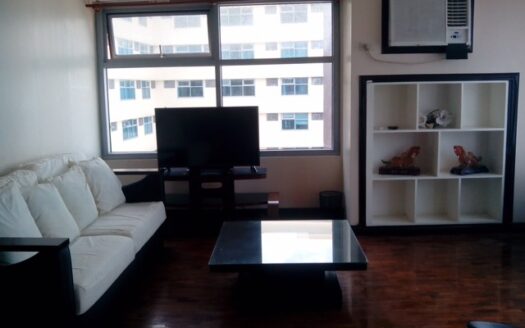 말라떼 Robinsons Place 1BR/Studio 임대 – 즉시 입주 가능 콘도