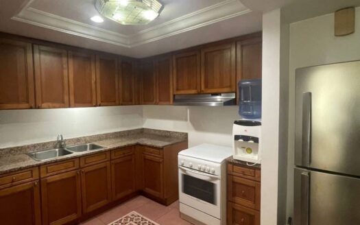 마카티 콘도 렌트 Amorsolo Tower Rockwell 2베드