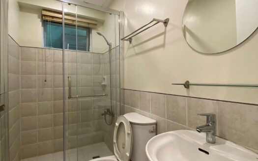 BGC Two Serendra Callery Tower 2베드 콘도 임대 – 풀옵션, 도심 생활 편리