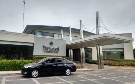 Bristol at Parkway Place 알라방 1베드 렌트 – 프리미엄 콘도 임대