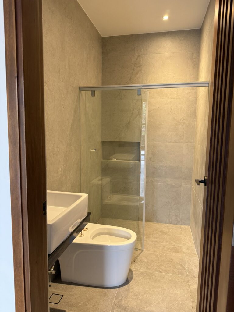 필리핀 마닐라 Alabang Village 매물 | 가족 단위 프리미엄 주택 매매