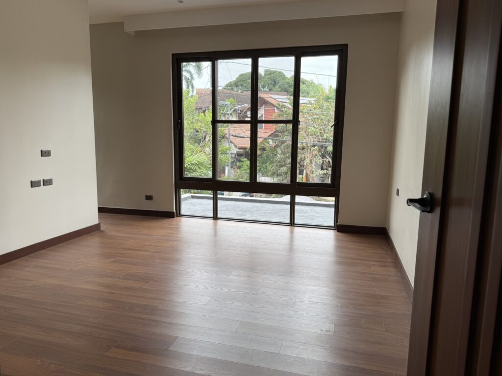 필리핀 마닐라 Alabang Village 매물 | 가족 단위 프리미엄 주택 매매