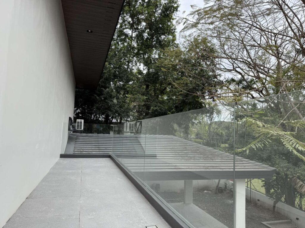 필리핀 마닐라 Alabang Village 매물 | 가족 단위 프리미엄 주택 매매