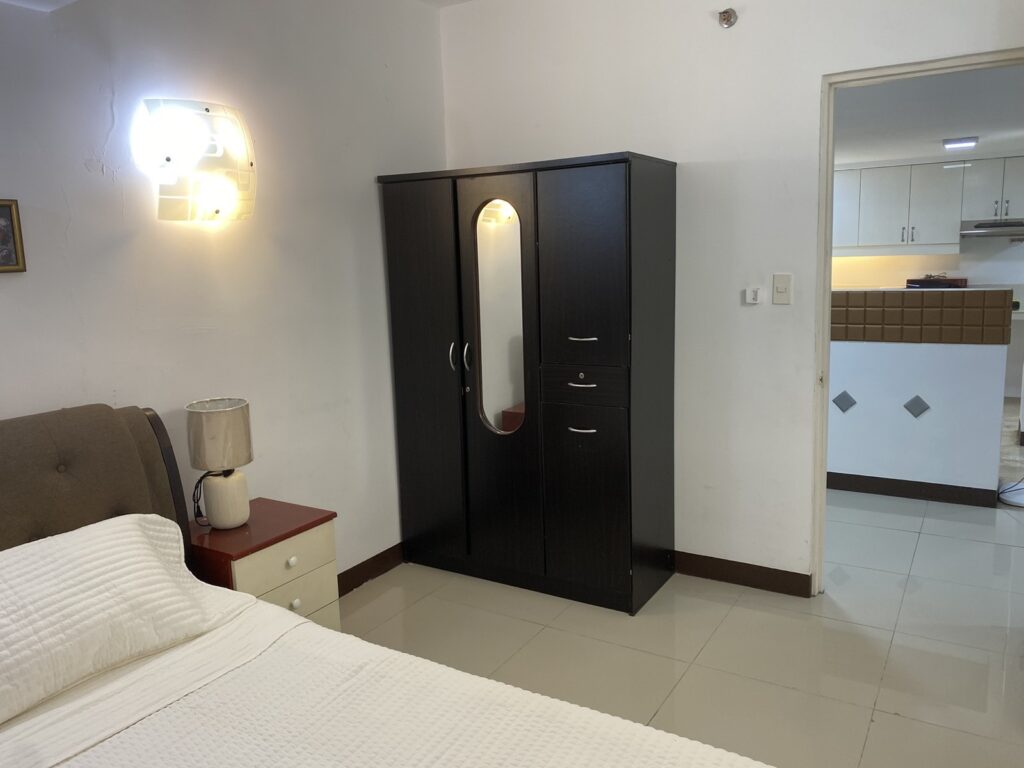 필리핀 파라냐퀘 3베드 콘도 임대 | Burgundy McKinley Place 프리미엄 레지던스