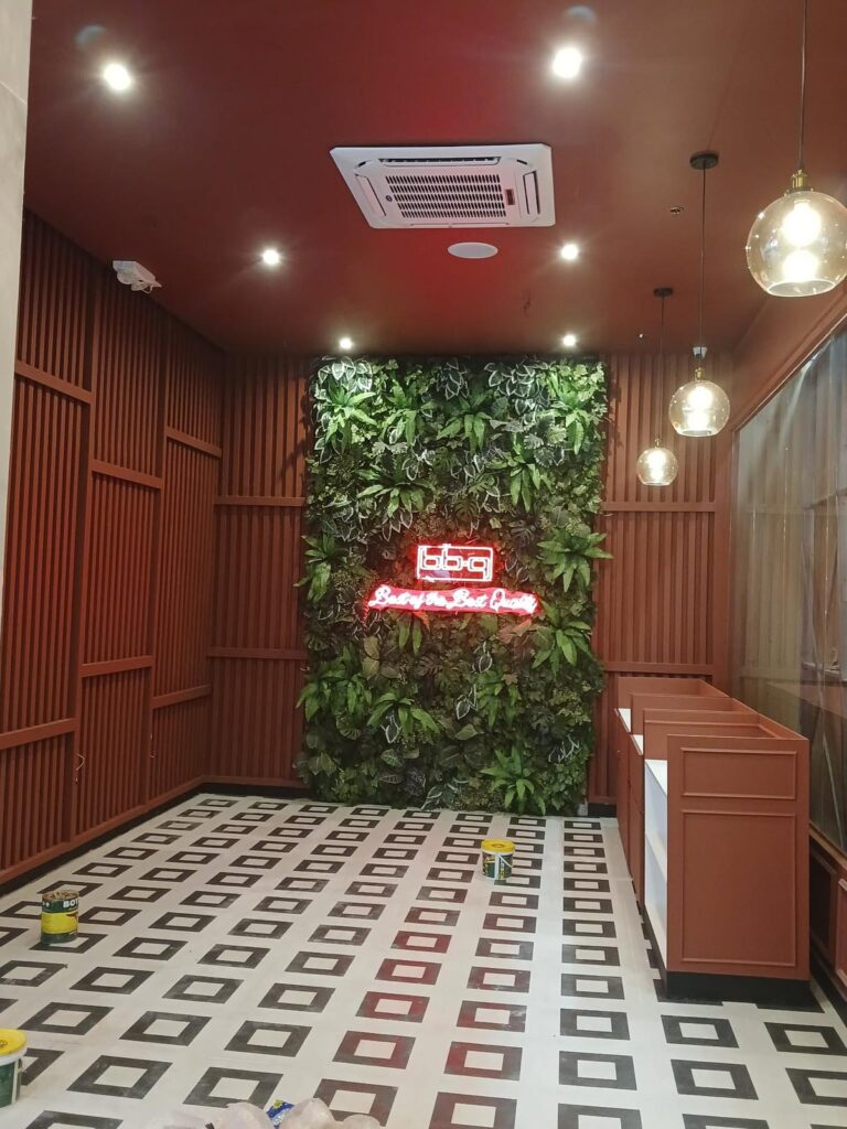 KB-그룹 마닐라 치킨 레스토랑 인테리어 | 세련된 브랜드 컨셉 완성