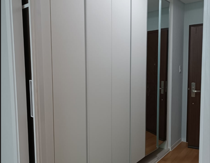 KB-그룹 마닐라 현관 신발장 설치 | 세련된 맞춤 인테리어 솔루션