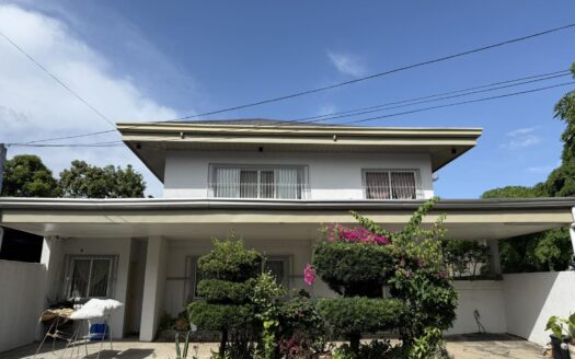 마닐라 BF Homes Tahanan Village 하우스 판매 | 프리미엄 빌리지 주택 26M 매물