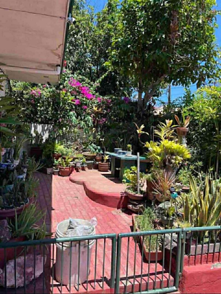 마닐라 아얄라 알라방 빌리지 4베드 매매 | 프리미엄 주거·안전한 고급 빌리지 부동산