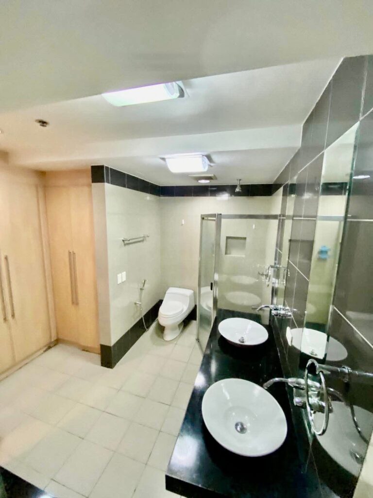 BGC McKinley 2베드 콘도 렌트 | 보니파시오 글로벌시티 프리미엄 주거