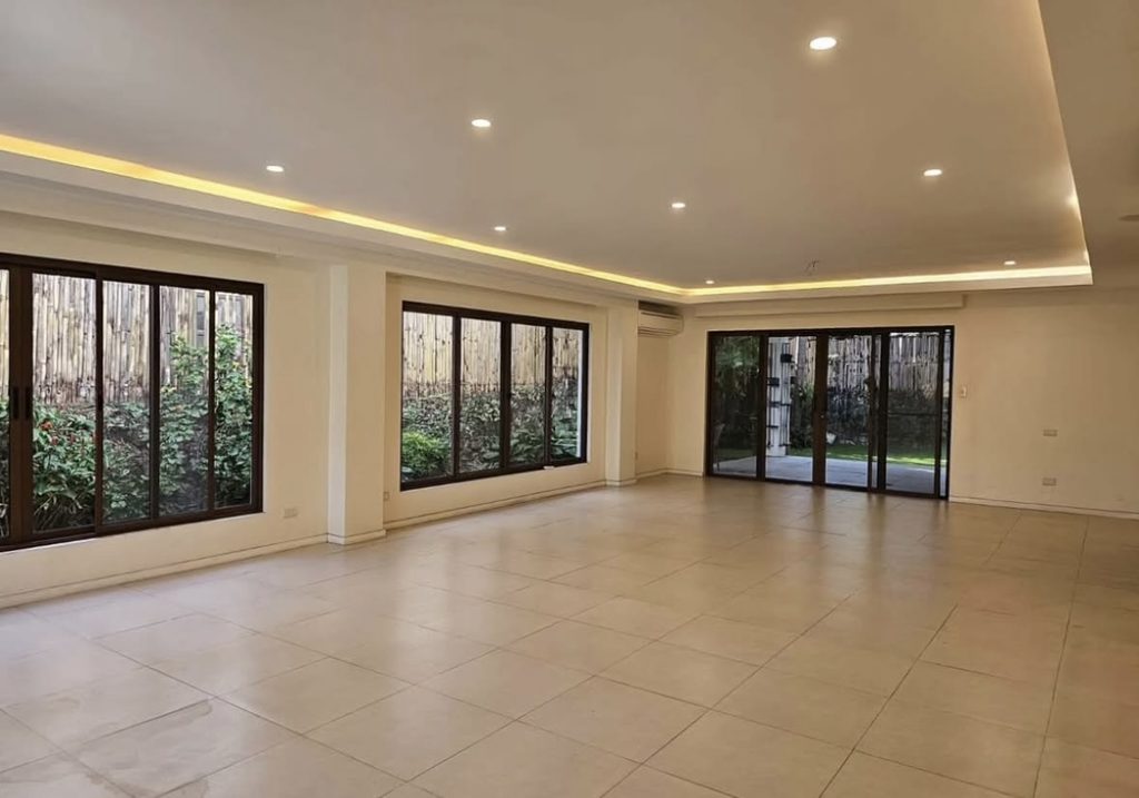 마닐라 고급 주택 렌트 | 아얄라 알라방 빌리지 4베드·400sqm 하우스 넓은 주거공간,가족형 하우스